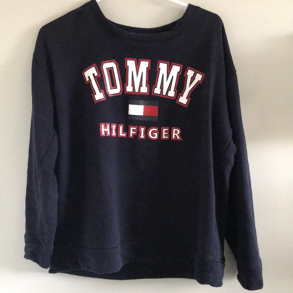 Tommy sweater